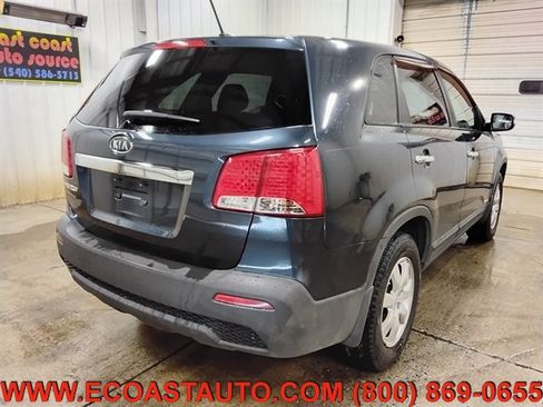 Used 2011 Kia Sorento LX AWD/4WD image 3