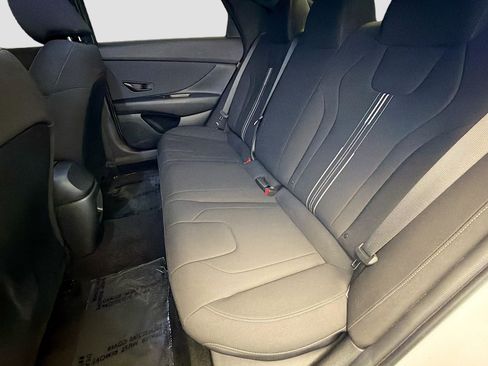 Used 2025 Hyundai Elantra Sport FWD image 13