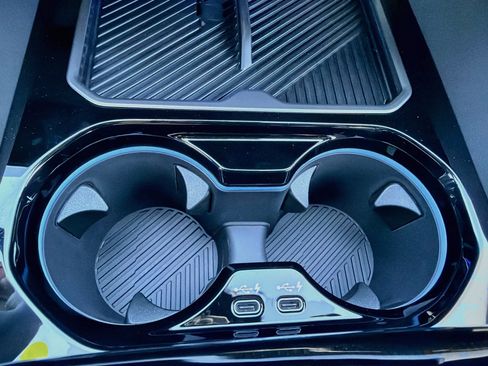 New 2027 BMW M5 w/ Executive Package AWD/4WD image 31