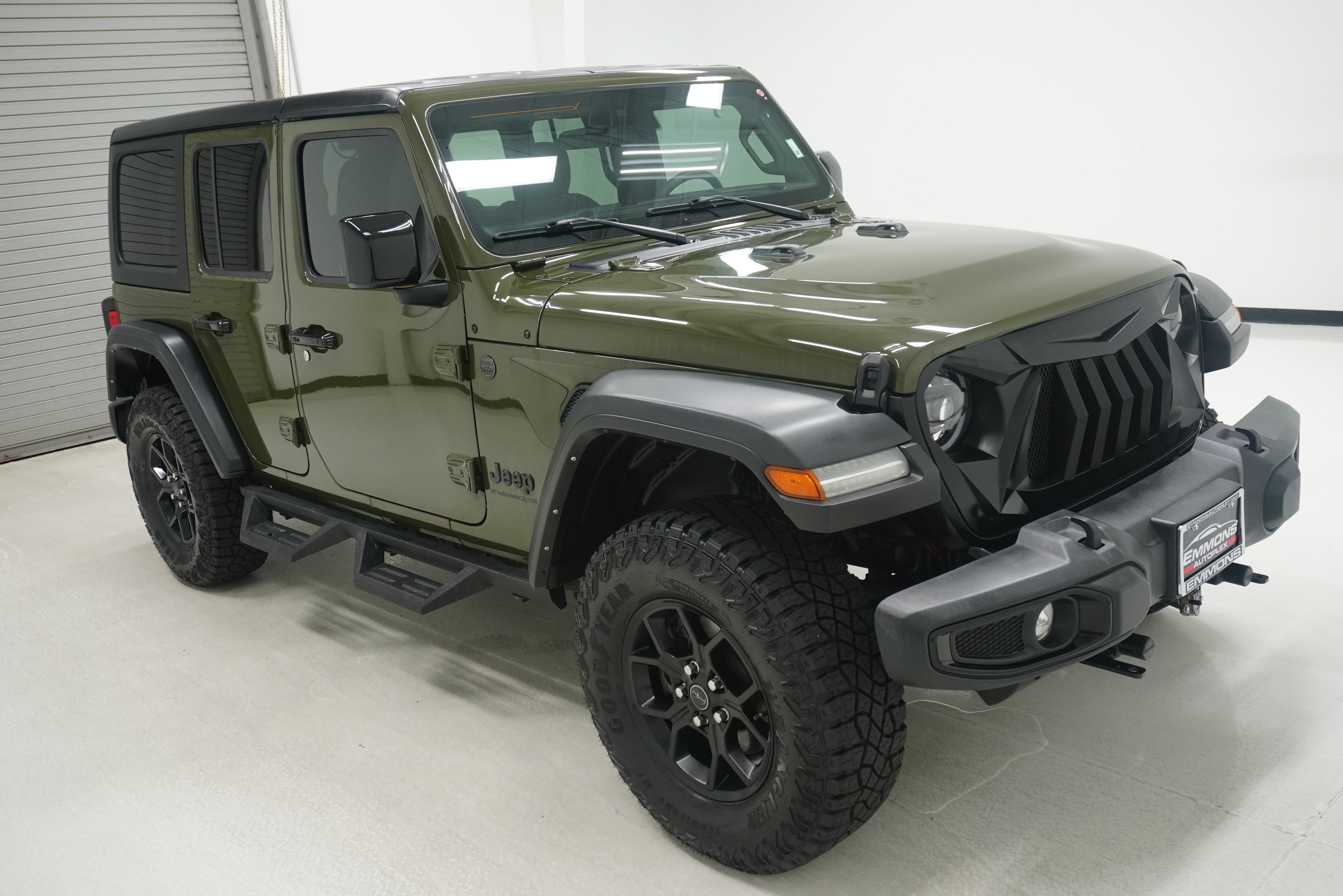 Used 2024 Jeep Wrangler Unlimited Sport AWD/4WD image 3