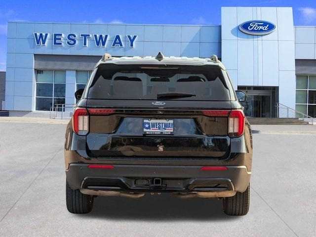Used 2025 Ford Explorer ST-Line RWD image 4