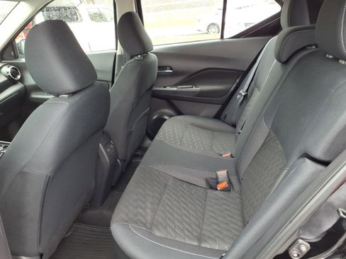 Used 2023 Nissan Kicks SV FWD image 25