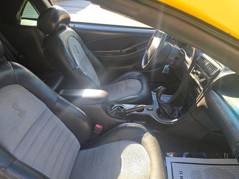 Used 2001 Ford Mustang Cobra RWD image 15