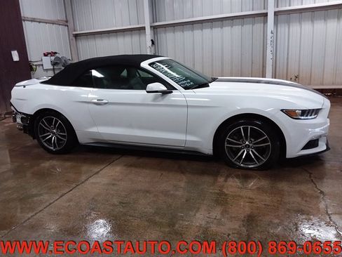 Used 2017 Ford Mustang Premium image 5