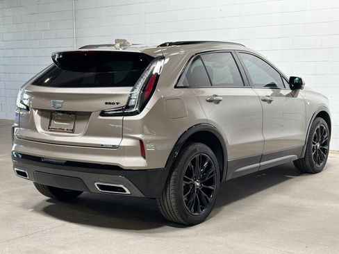 Used 2025 Cadillac XT4 Sport w/ LPO, Onyx Lite Package FWD image 7