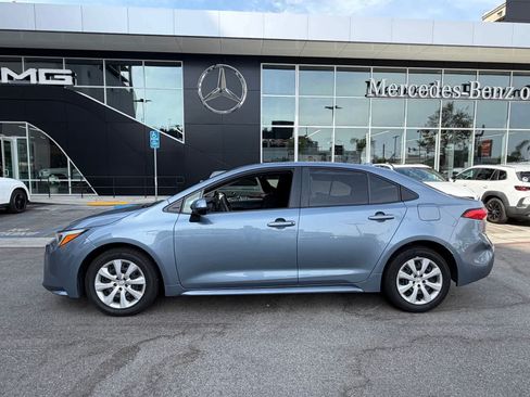 Used 2024 Toyota Corolla LE FWD image 2
