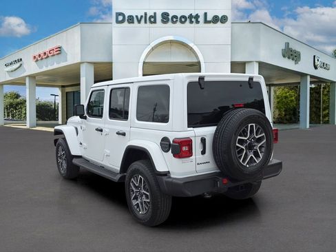 New 2026 Jeep Wrangler Sahara image 9