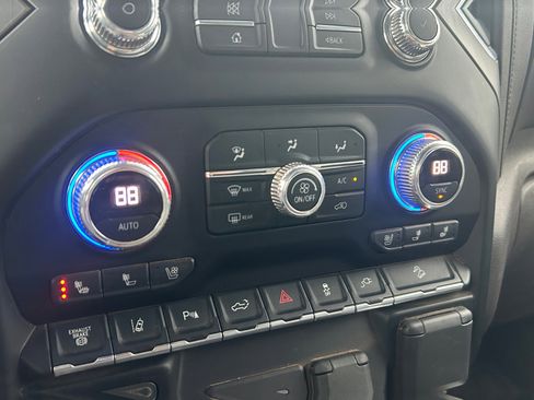 Used 2021 GMC Sierra 3500 Denali w/ Technology Package image 18