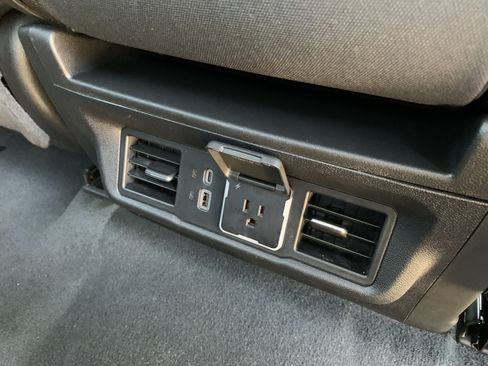 Used 2025 Chevrolet Silverado 1500 LT AWD/4WD image 37
