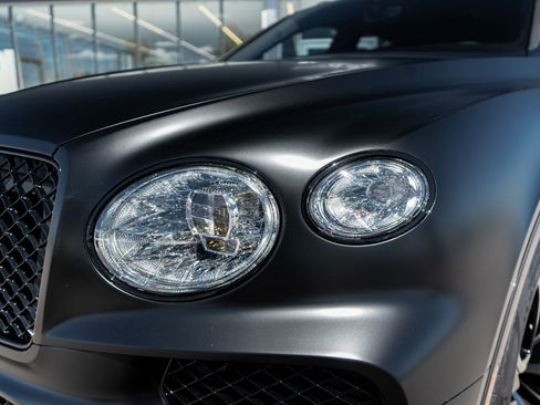 Certified 2026 Bentley Bentayga Speed AWD/4WD image 23