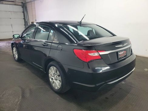 Used 2013 Chrysler 200 LX image 5