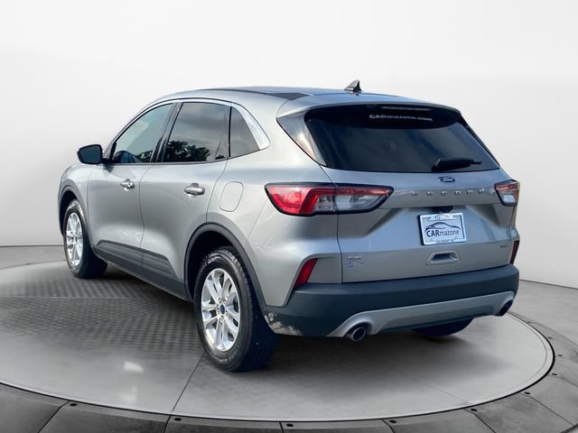 Used 2021 Ford Escape SE FWD image 3