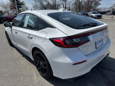 Used 2025 Honda Civic Sport image 4