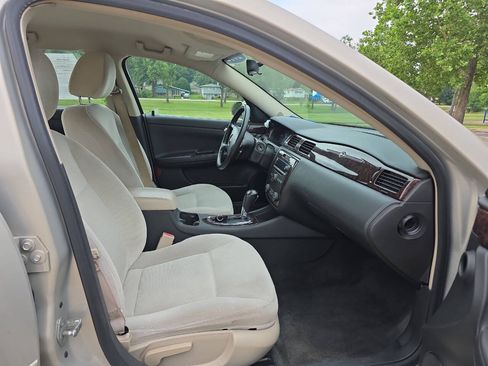Used 2012 Chevrolet Impala LT FWD image 22