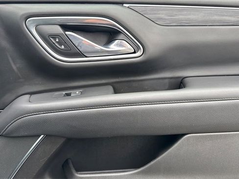 Used 2021 GMC Yukon SLT w/ SLT Luxury Plus Package image 22