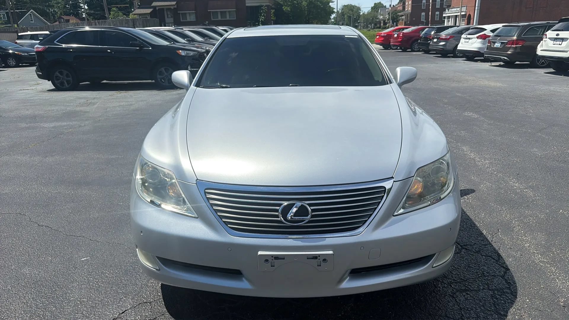 Used 2007 Lexus LS 460 w/ Comfort Pkg RWD image 2