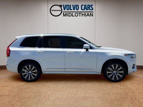 Used 2024 Volvo XC90 B5 Plus AWD/4WD image 18