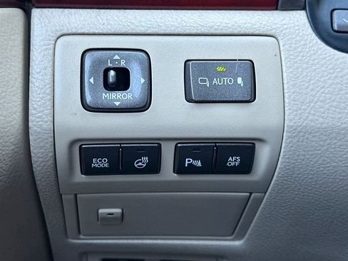 Used 2010 Lexus LS 460 L image 30