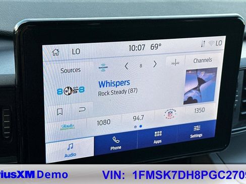 Used 2023 Ford Explorer XLT image 34