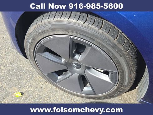 Used 2023 Tesla Model 3 Standard Range RWD image 5