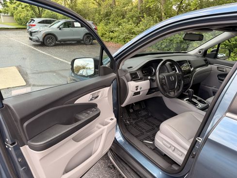 Used 2018 Honda Pilot EX-L image 11