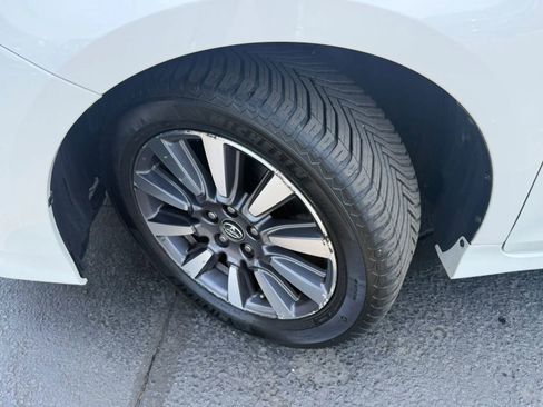 Used 2018 Toyota Sienna XLE w/ XLE Navigation Package AWD/4WD image 48