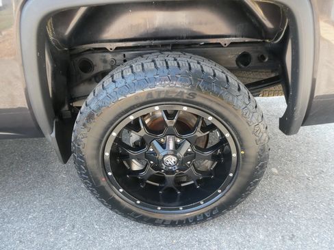 Used 2015 GMC Sierra 1500 4x4 Double Cab image 30