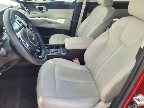Used 2022 Kia Sorento SX image 13