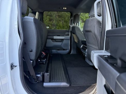 Used 2025 Ford F150 XLT w/ Equipment Group 301A Standard image 24