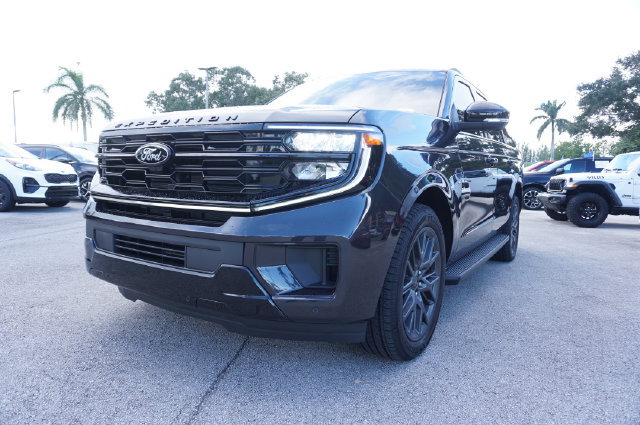 Used 2026 Ford Expedition Max Platinum w/ Stealth Appearance Package AWD/4WD image 22