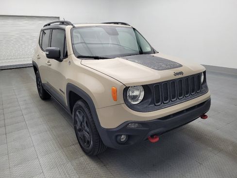 Used 2017 Jeep Renegade Trailhawk image 13