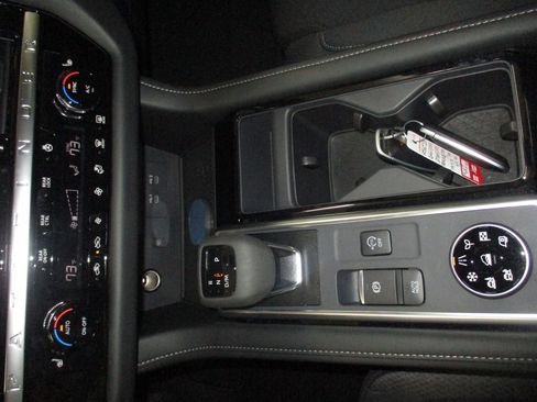 New 2026 Nissan Pathfinder SV AWD/4WD image 37