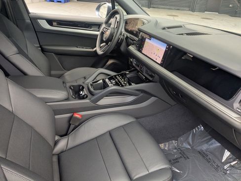 New 2026 Porsche Cayenne AWD/4WD image 26