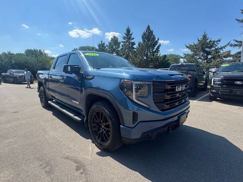 Used 2026 GMC Sierra 1500 Elevation w/ Elevation Premium Package AWD/4WD image 6