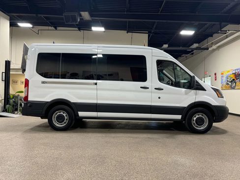 Used 2015 Ford Transit 150 148 Medium Roof image 5