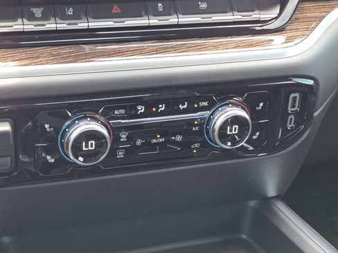New 2026 GMC Sierra 3500 SLE AWD/4WD image 29