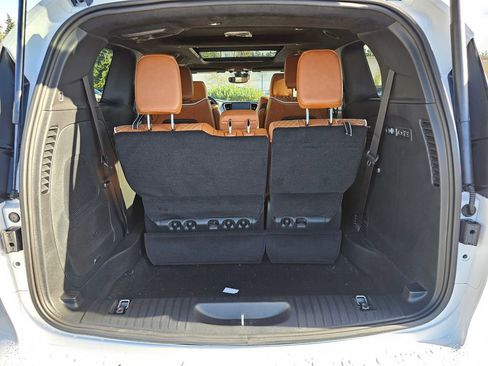 New 2026 Chrysler Pacifica Pinnacle image 17