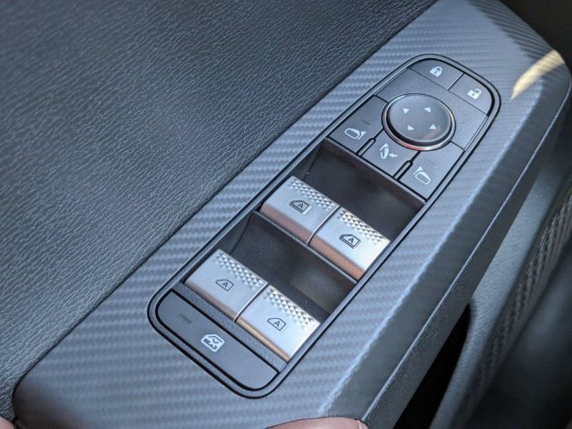 Used 2025 Mitsubishi Outlander SEL FWD image 24