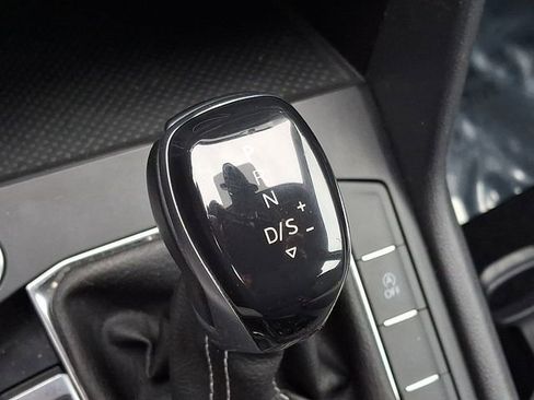 Used 2022 Volkswagen Taos S w/ IQ Drive S Package AWD/4WD image 14