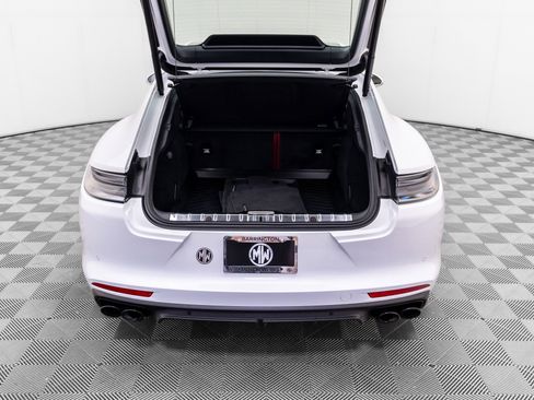 Certified 2022 Porsche Panamera 4 Platinum Edition AWD/4WD image 35