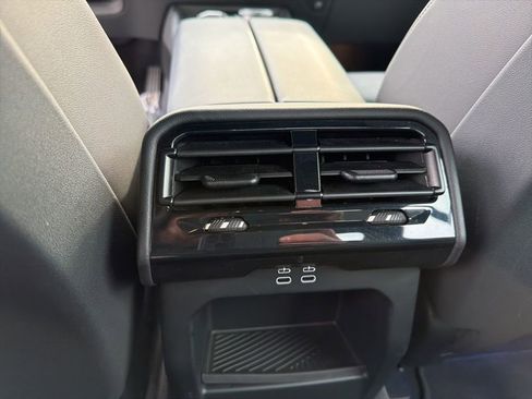 Used 2025 BMW i5 xDrive40 w/ Premium Package image 19