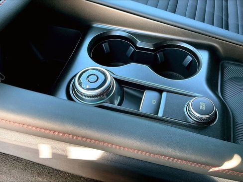 New 2026 Ford Explorer ST-Line image 8