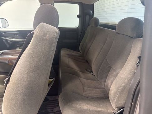 Used 2004 Chevrolet Silverado 1500 LS image 16