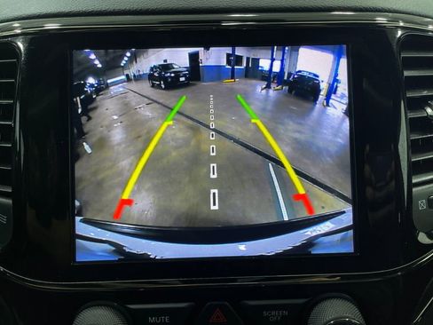 Used 2020 Jeep Grand Cherokee Limited X image 11