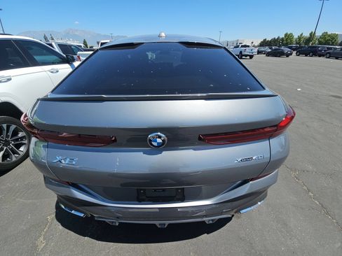 Used 2025 BMW X6 xDrive40i w/ Climate Comfort Package AWD/4WD image 9