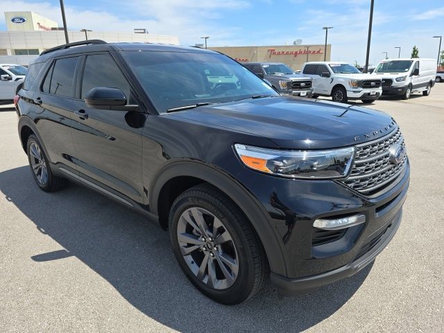 Certified 2023 Ford Explorer XLT w/ Equipment Group 202A AWD/4WD image 7