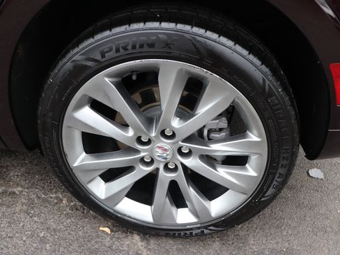 Used 2022 Buick Envision Avenir w/ Technology Package II image 65