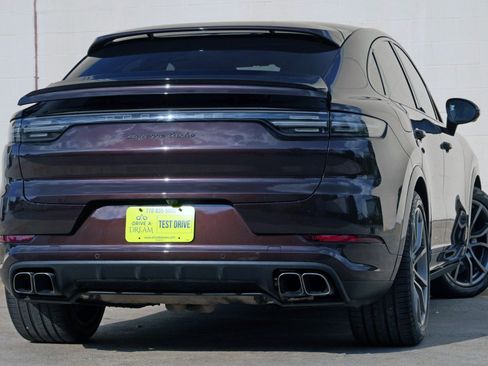 Used 2020 Porsche Cayenne Turbo AWD/4WD image 5
