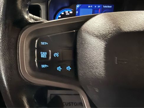 Used 2023 Ford Bronco Badlands image 24