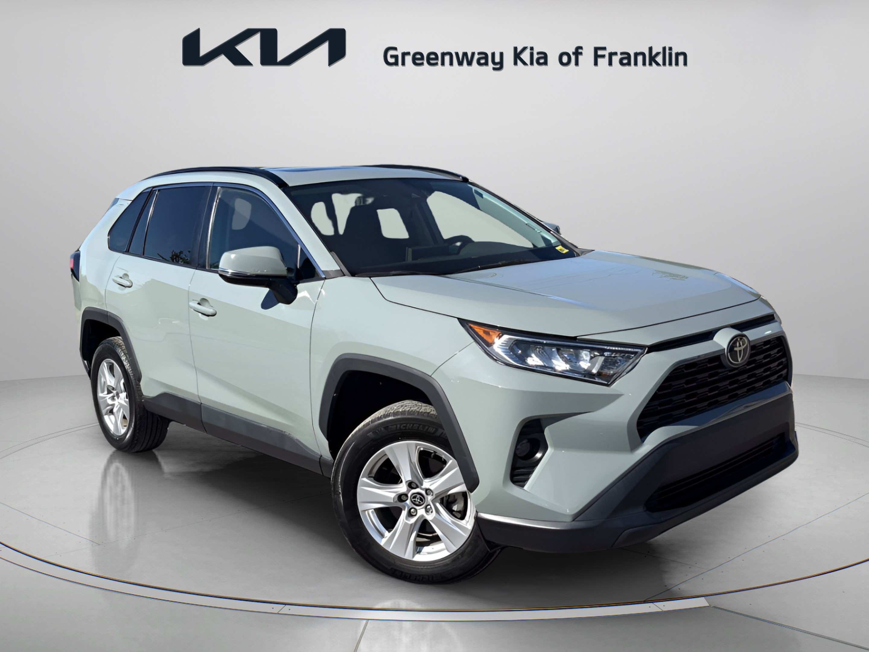 Used 2021 Toyota RAV4 XLE w/ Convenience Package AWD/4WD image 1
